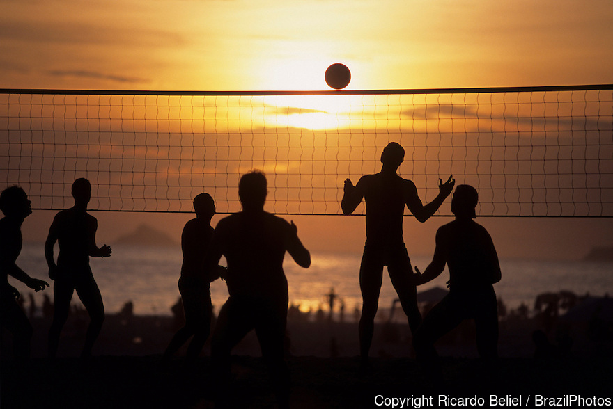 What is Footvolley? – UK Footvolley Association